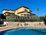 Chalet, Mont Roig del Camp