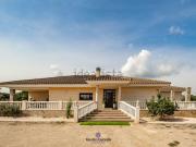 Chalet, Mont Roig del Camp