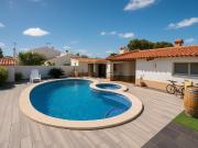 Chalet, Mont Roig del Camp
