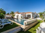 Chalet, Mont Roig del Camp