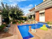 Chalet, Mont Roig del Camp