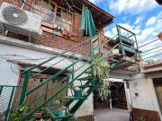 CHALET MULTIFAMILIAR Garage Excelente