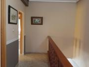 CHALET PARA VIVIR,CON VIVIENDA MUY GRANDE Y PISCINA