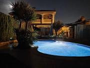 Chalet pareado con piscina privada, amplias terrazas y...