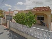 Chalet pareado en C/ Dublín