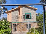 Chalet, Perilla de Castro