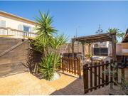 Chalet plurifamiliar con piscina, terraza y apartamento...