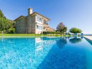 Chalet, Poio