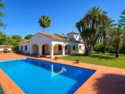 Chalet, Romana Playa, Marbella