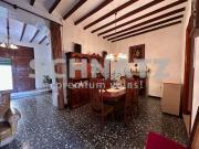 Chalet, Sagra