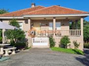 Chalet, San Cibrao das Viñas