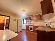 Chalet SEMINUEVO, con Patio delantero de 80 m2, en AS...