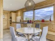 CHALET SKI IN & OUT FACE AU MONT BLANC