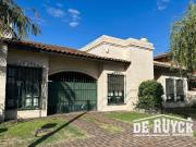 Chalet sobre lote 15x28, 4 ambientes y verde