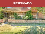 Chalet sobre lote de 22 x 10 en esquina. Parque...
