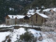 Chalet, Tirvia