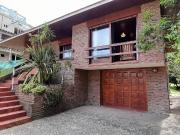 CHALET TRES DORMITORIOS FOCA 308 PINAMAR CENTRO