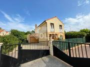 Chalet unifamiliar en venta en Leiva