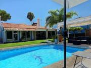 Chalet Venta Aljaraque, Corrales