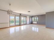 Chalet Venta Arroyomolinos, Zona Europa