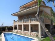 Chalet Venta Creixell, Urbanización La Massó