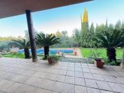 Chalet Venta Dos Hermanas, Entrenúcleos