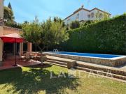 Chalet Venta Dos Hermanas, Entrenúcleos