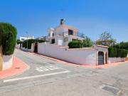 Chalet Venta Peligros, Peligros