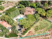 Chalet Venta Reus, Ponent