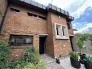 Chalet zona Jumbo, 4 ambientes con verde