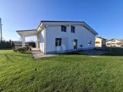 CHALEUREUSE, DANS UN QUARTIER TRANQUILLE