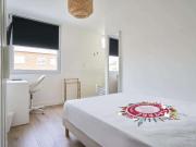 Chambre 4 DESCHODT R