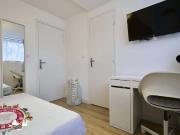 Chambre 8 LOUISE MICHEL
