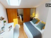 Chambre à louer dans un appartement partagé de 5...