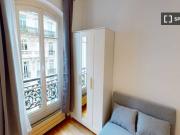 Chambre à louer dans un appartement partagé de 9...