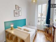 Chambre à louer dans un appartement partagé de 9...