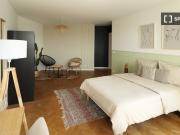 Chambre à louer dans une maison partagée de 4 chambres à...