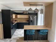 Chambre avec salle de bain privative