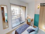 Chambre dans un appartement partagé de 3 chambres à...