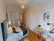 Chambre à louer dans un appartement de 4 chambres à...