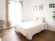 Chambre dans un appartement partagé de 5 chambres à...