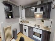 Chambre en colocation dans un appartement de 4 chambres... Chambre en colocation dans un appartement de 4 chambres...