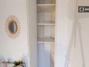 Chambre en colocation dans un appartement de 4 chambres...