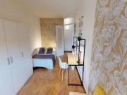 Chambre partagée. Appartement 5 chambres à louer à...