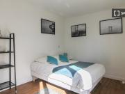 Chambre partagée dans un appartement de 5 chambres à...