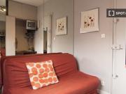 Chambre Studio Boulevard De Courcelles, Paris