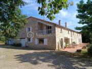 Chambres d'Hôtes et Gîte avec Piscine et Dépendances...