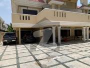 Chance deal 1000 sq yrd bungalow available for sale dha...