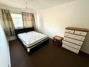 channel close, Heston, TW5 0PP