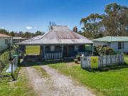 Character and Potential In Convenient Location